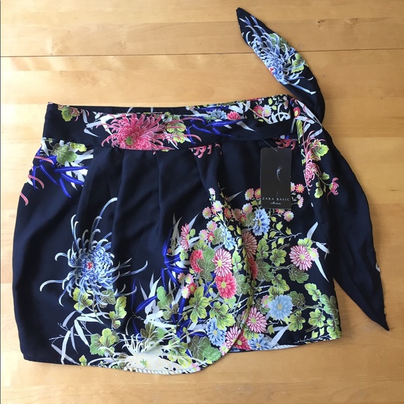 Zara Skirt - Picture 1 of 7